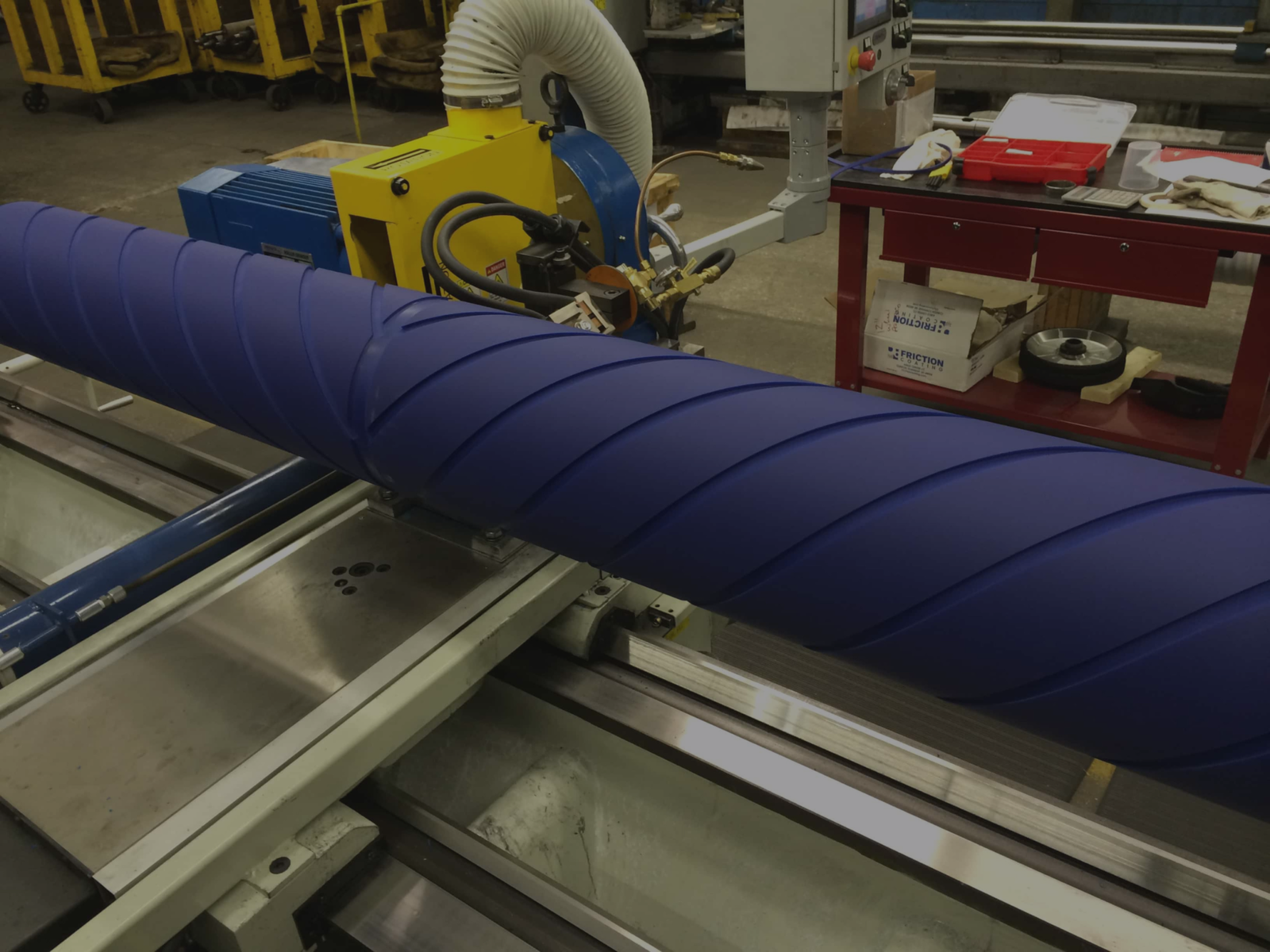 spiral groove roller